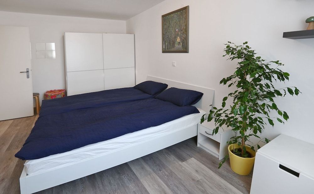 undefined CastleView 5