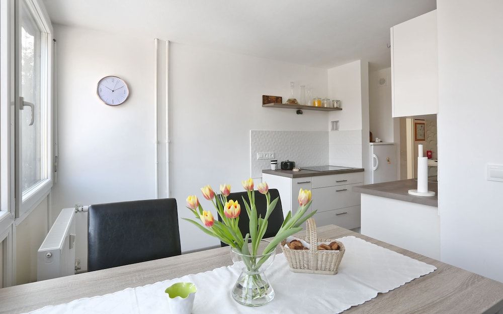 undefined CastleView 9