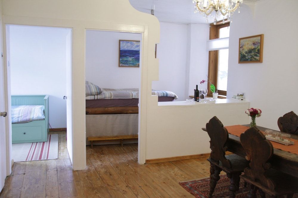 Harmony Gallery Apartment 2