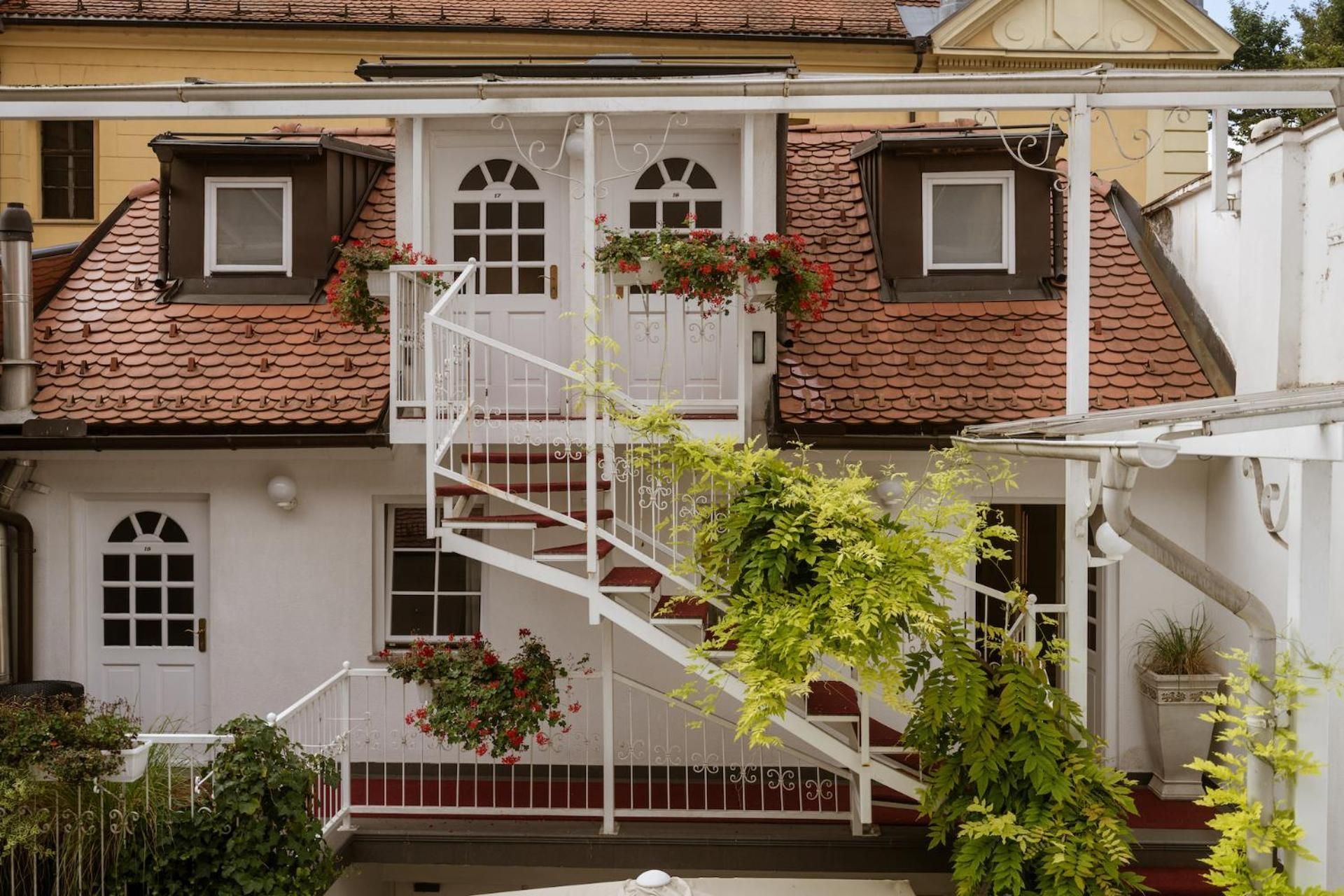 undefined Allegro Hotel 2