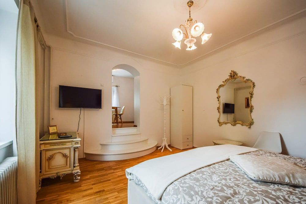 undefined Kavon Apartments 8