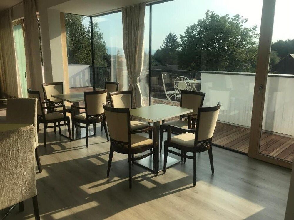 undefined Deluxe TIVOLI Suites 7