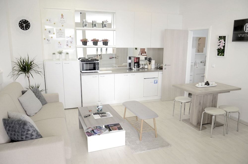 undefined B Apartment 9