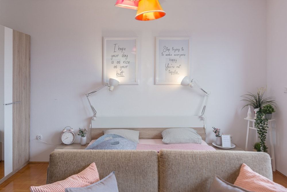 undefined Rooms and Apartments in Eagle's Nest 2