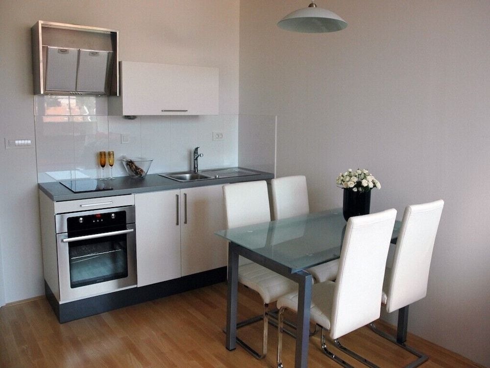 AI Apartments Comfort Studio (Castle view) 6