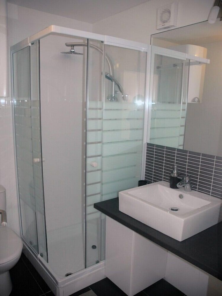 AI Apartments Comfort Studio (Castle view) 8