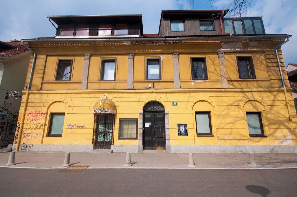 undefined Hostel Most 6