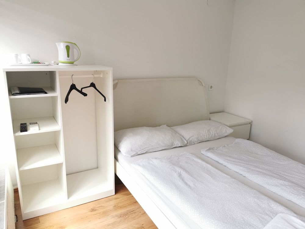 undefined Hostel Most 4