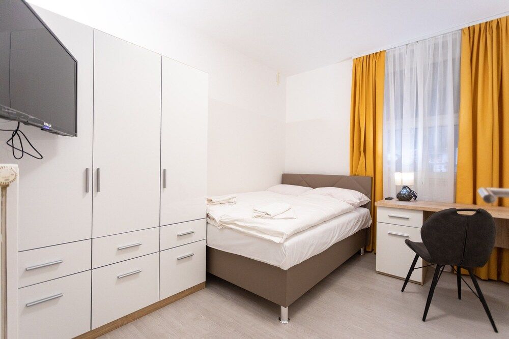 undefined Rubina Rooms