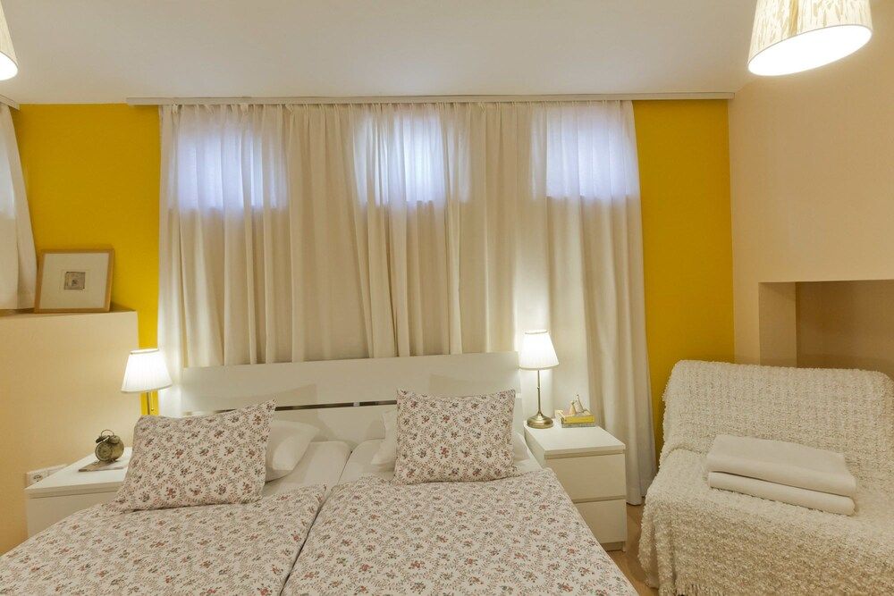 undefined City Centre Apartments 3