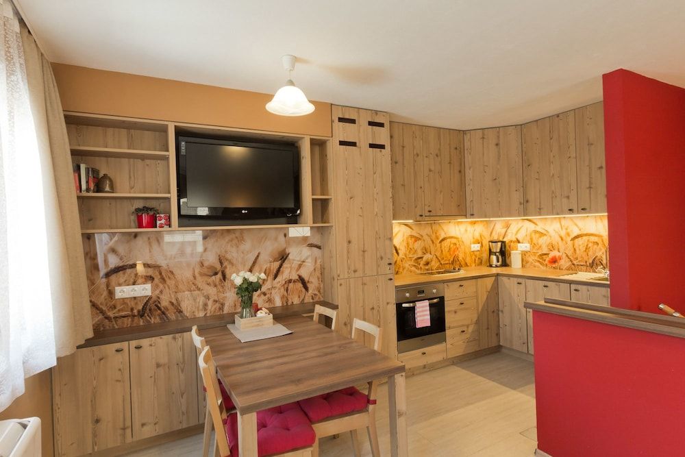 City Centre Apartments Deluxe Apartment (Split Level) 6