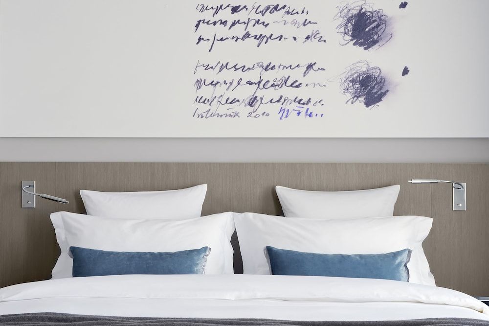 Hotel Cubo Single Room 3