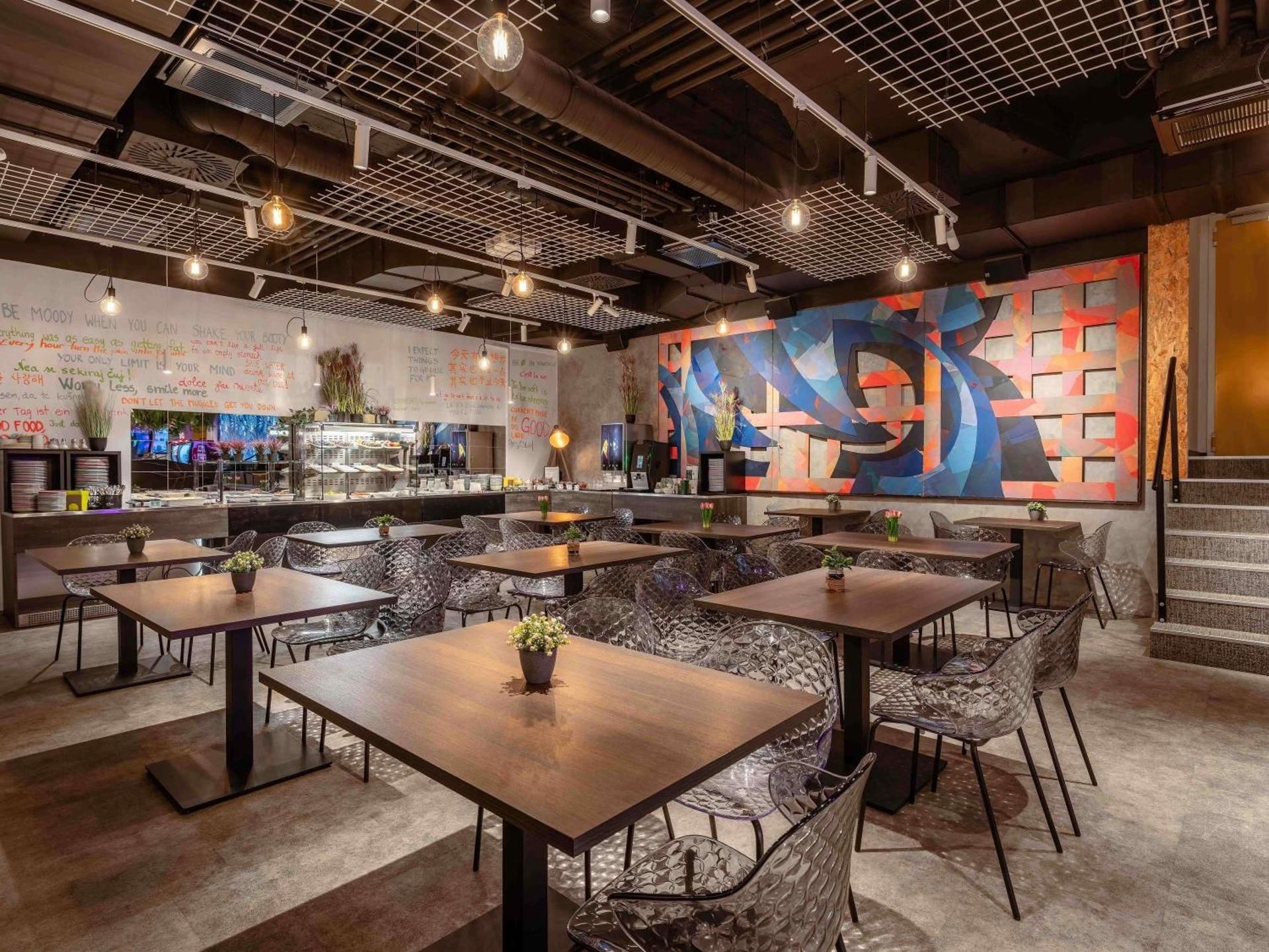 undefined ibis Styles Ljubljana The Fuzzy Log 8