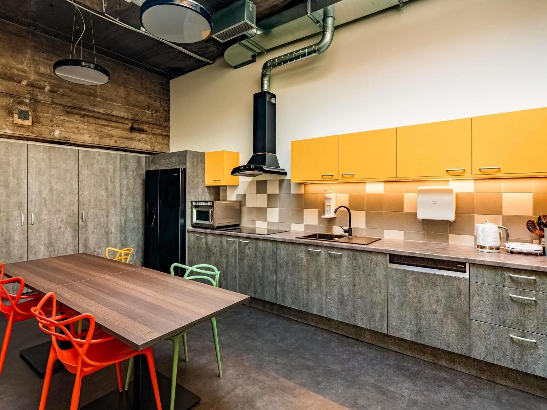 undefined ibis Styles Ljubljana The Fuzzy Log 9