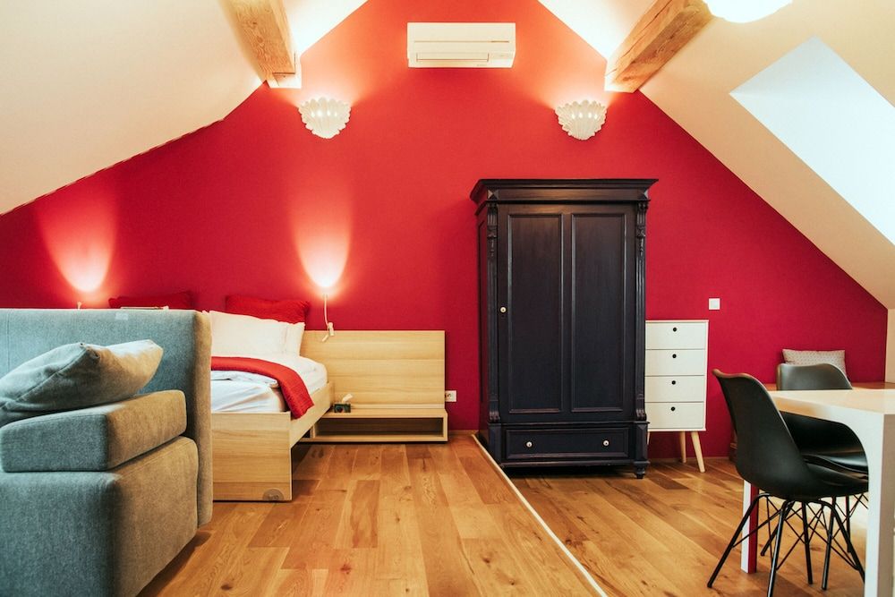 Central Riverside Apartments Meščanka