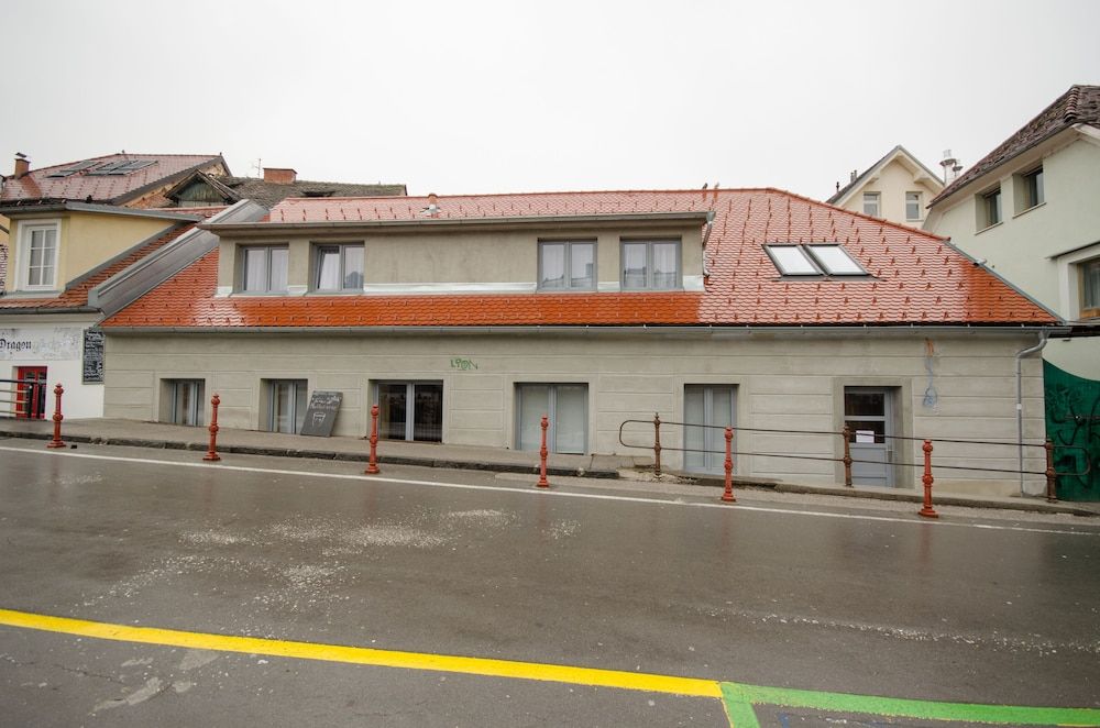 undefined Cha Cha Rooms 6