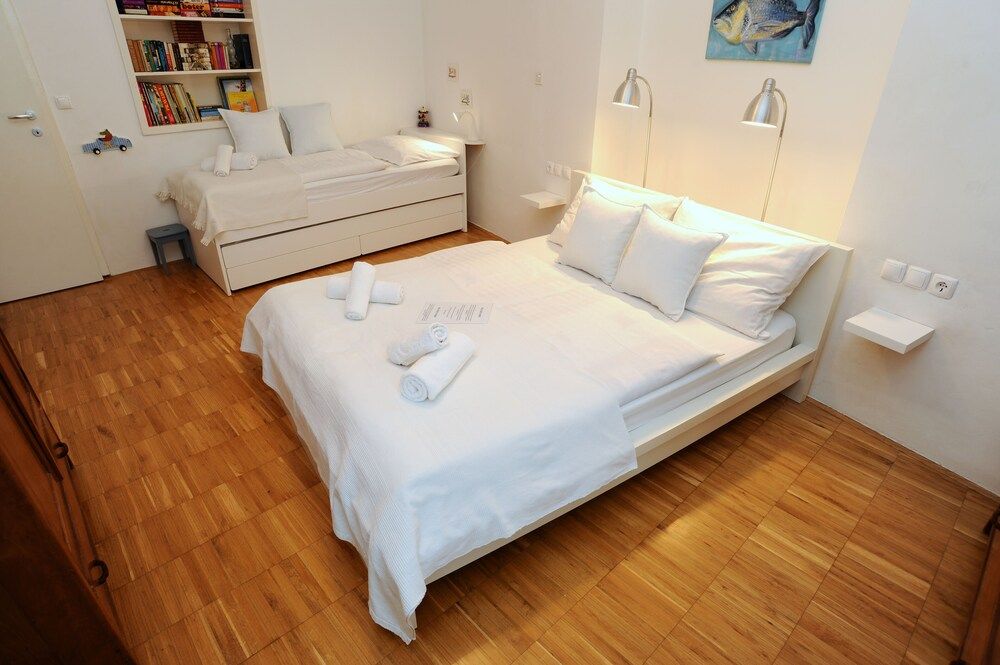 undefined Apartment Angela 5