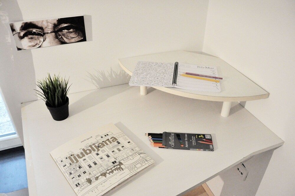 undefined Studio L 6