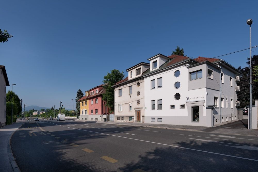 undefined Vila Emona - Central Apartments - Free Parking 7