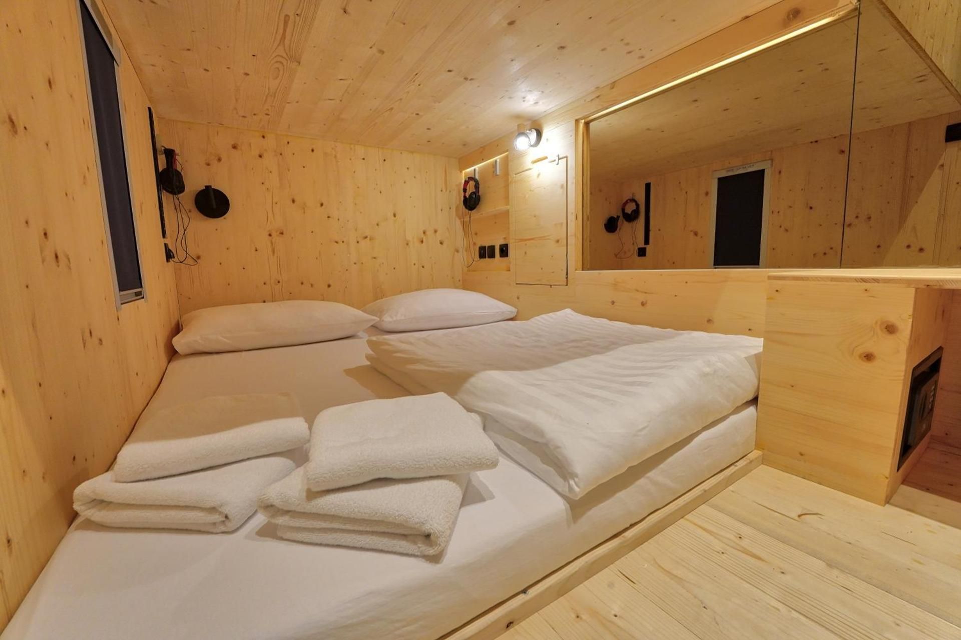 Standard Double Capsule