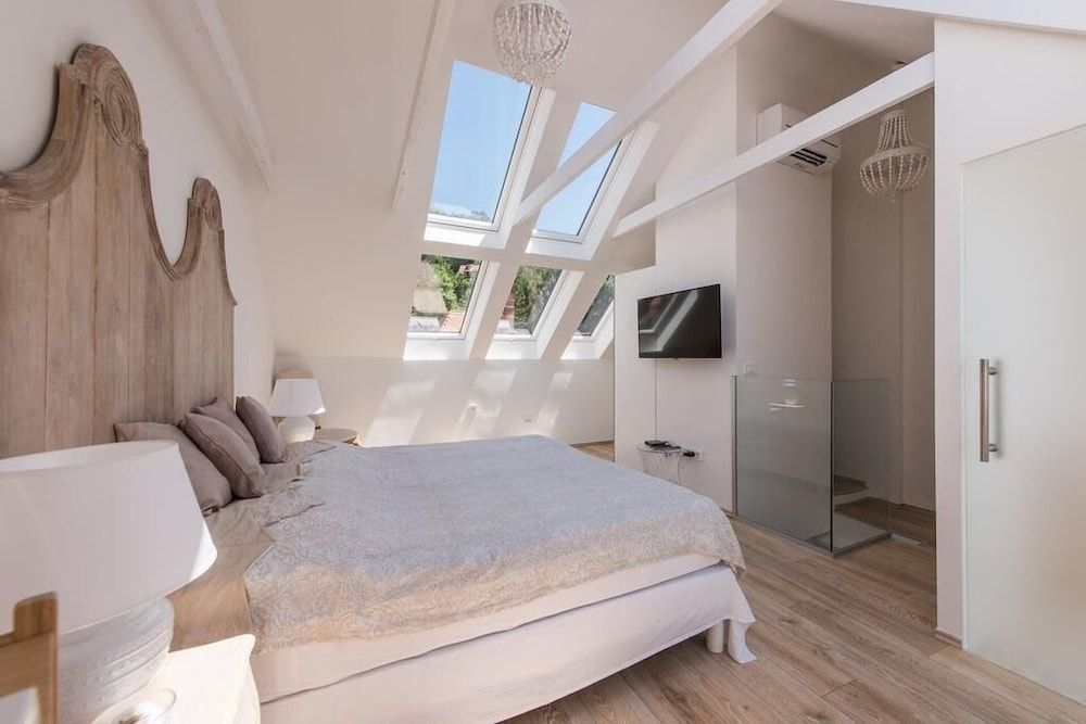 undefined AB Ljubljana-The Princess Castle Triplex 9