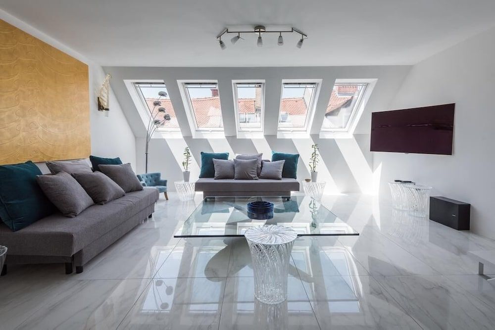 undefined AB Ljubljana-The Princess Castle Triplex 2