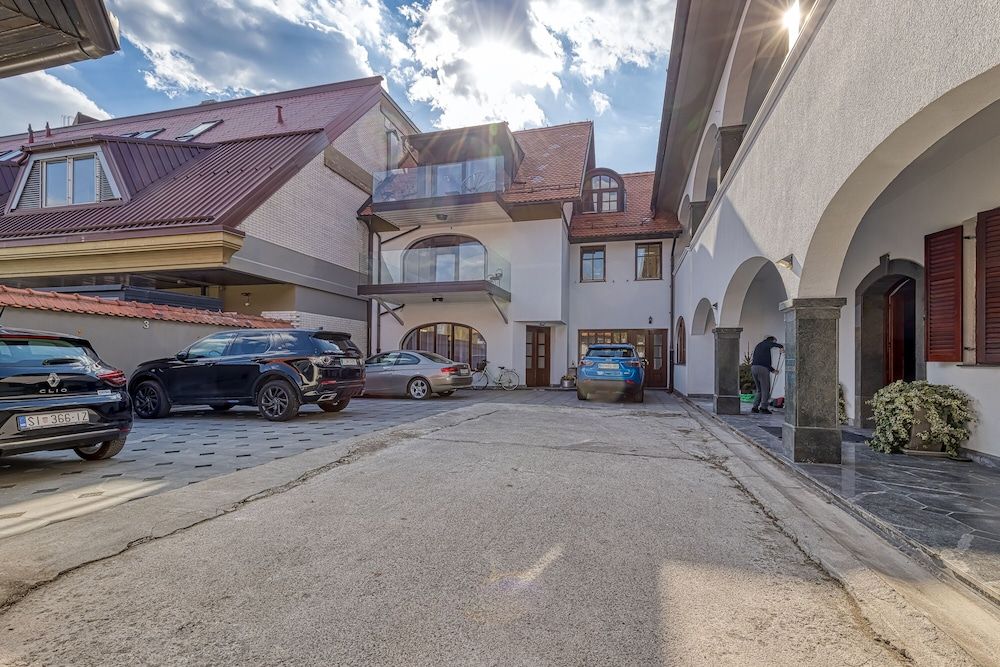 undefined City Apartment Flow Ljubljana 4