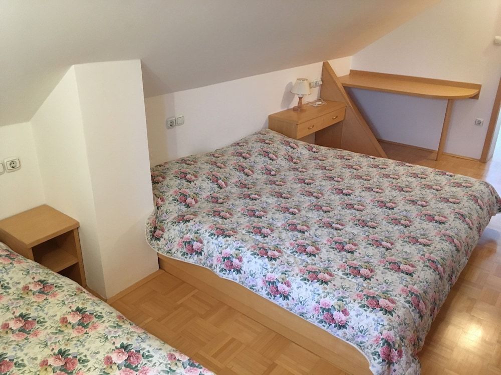 J-Max apartments and glamping houses Family Apartment 2