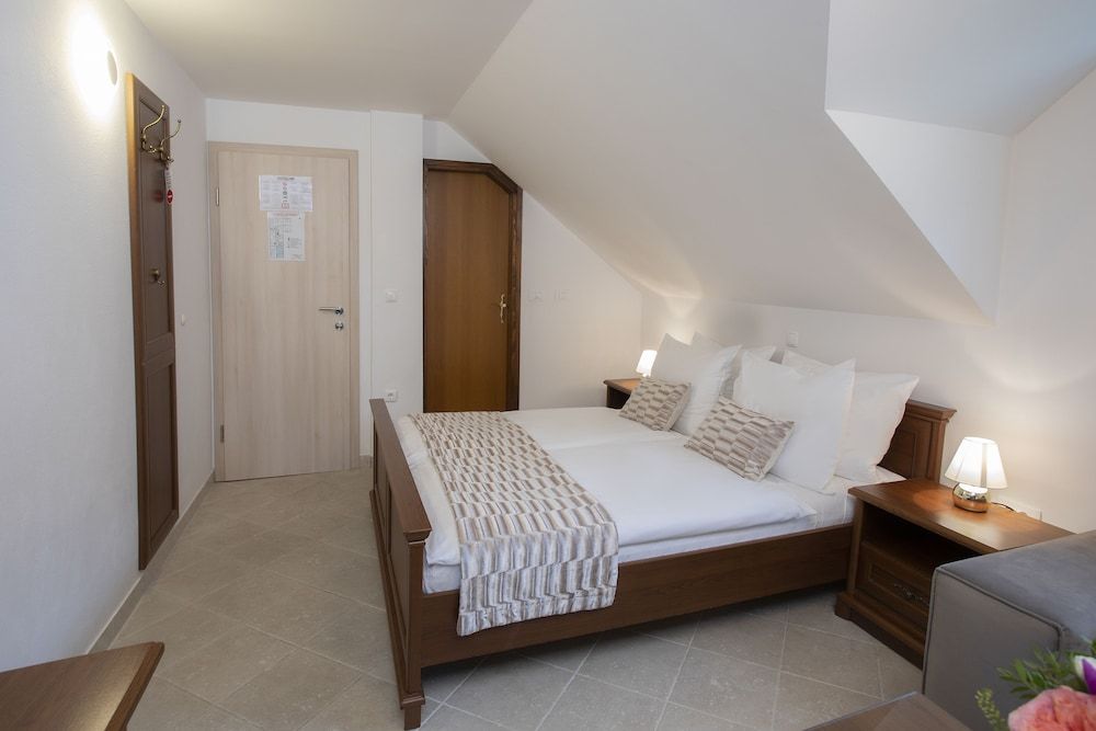 House Klasika Comfort Double Room 7