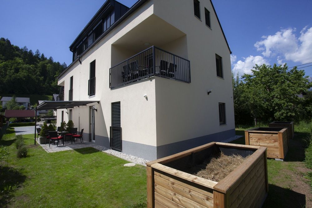 undefined Razingar Apartments 9