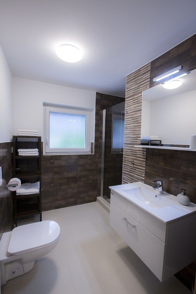 Razingar Apartments Standard Apartment (Anja) 5