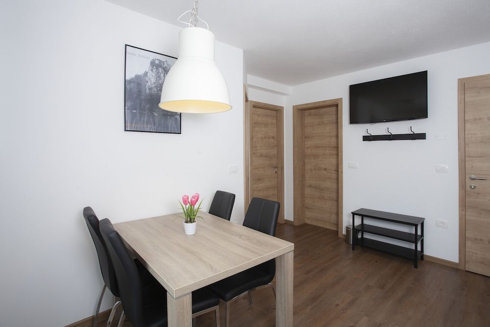 Razingar Apartments Family Apartment, 2 Queen Beds (Ana) 9