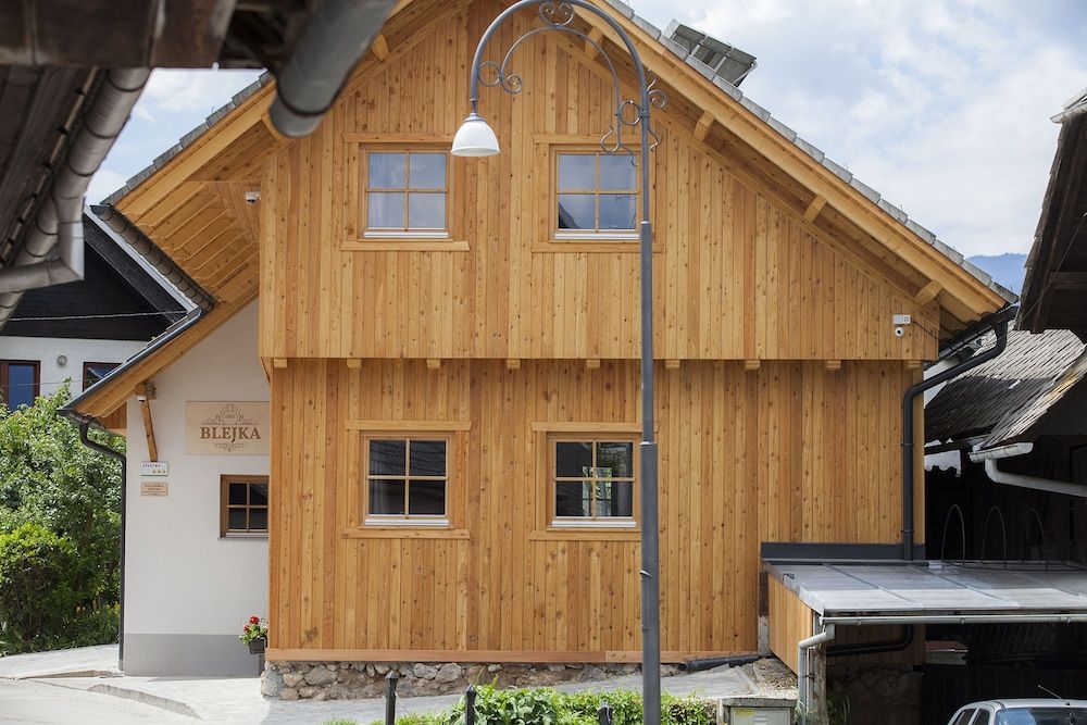 undefined 1861 Blejka apartments 6