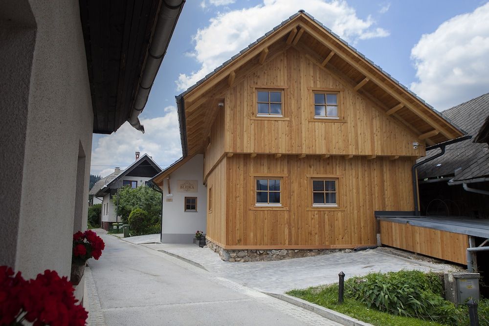 undefined 1861 Blejka apartments 4