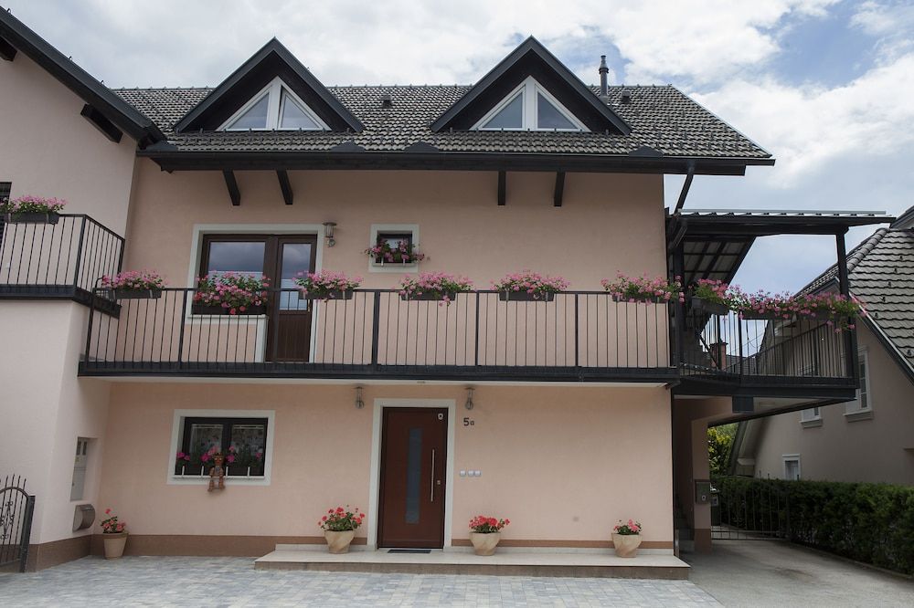 undefined Apartment Karolina 2