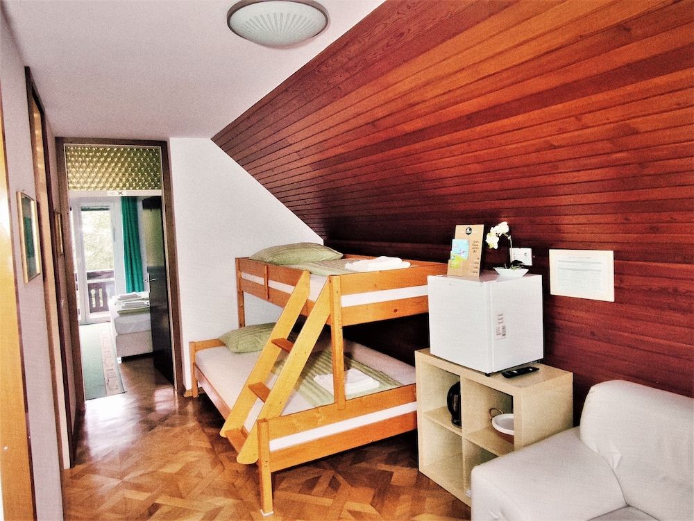 Tourist house Capricorn Family Double Room, Mountain View 4