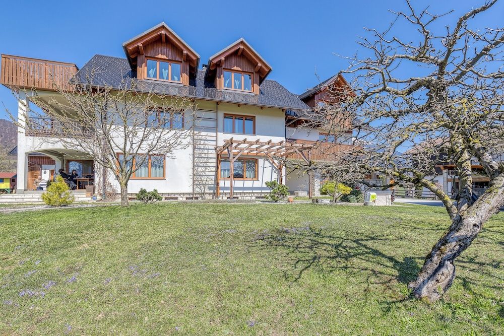 undefined Bled Lake Apartment Red Rose 4