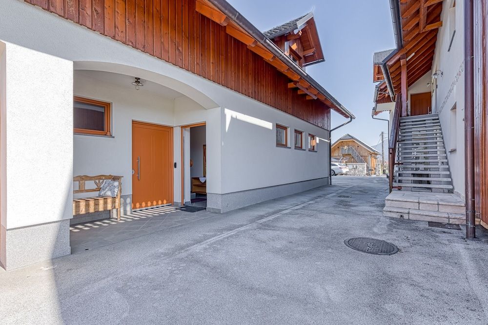 undefined Bled Lake Apartment Red 7