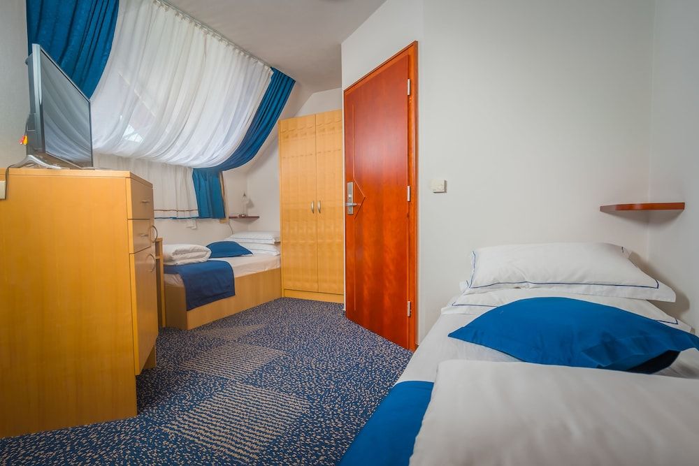 Junior Twin Room