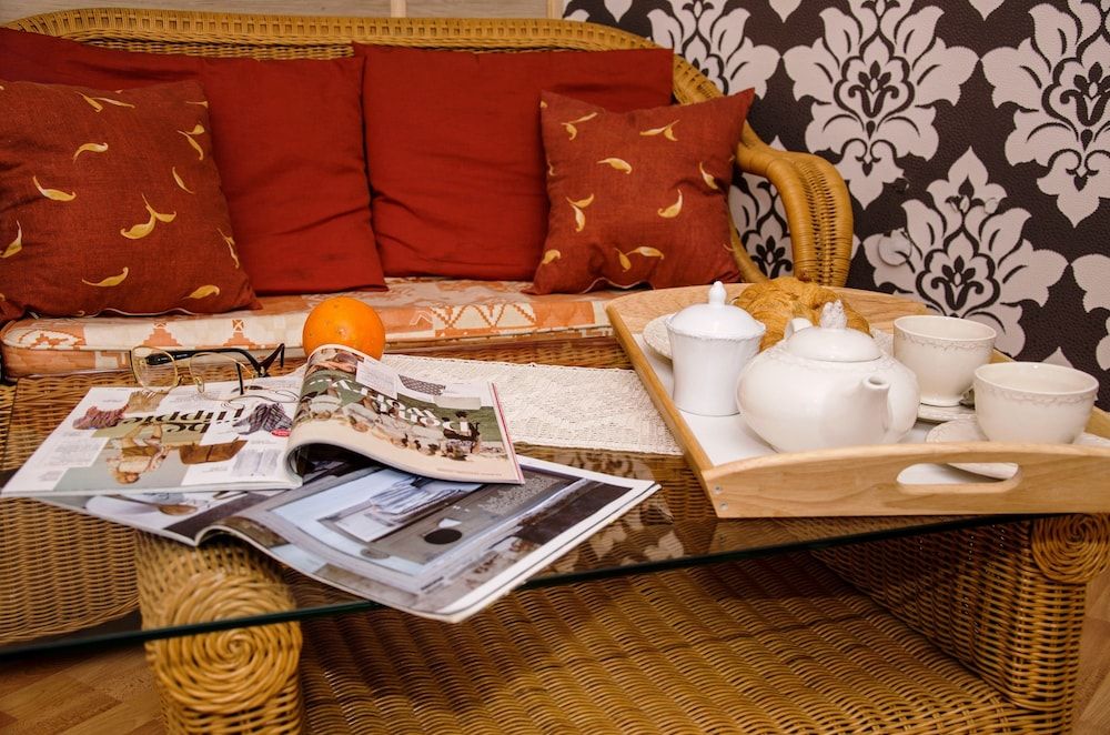 Family Quadruple Room, 1 King Bed with Sofa bed, Non Smoking, Courtyard View
