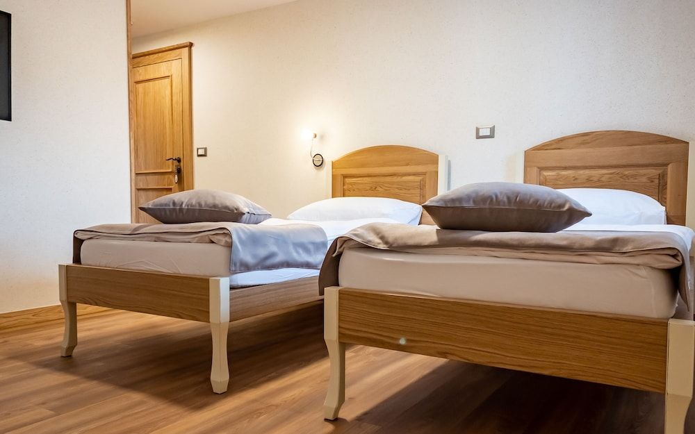 Standard Double or Twin Room, Non Smoking, Mountain View