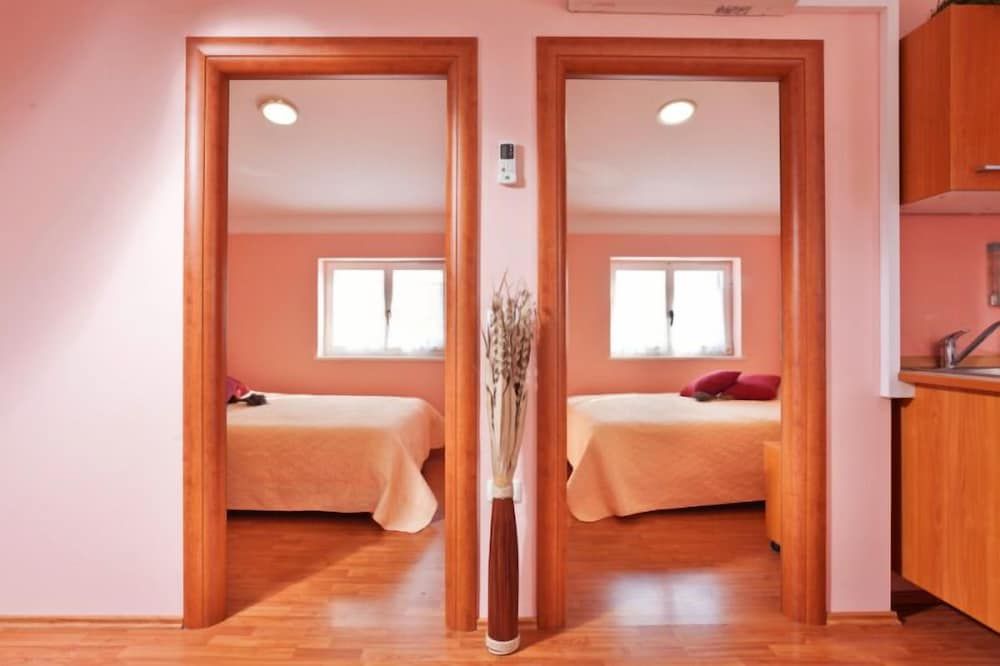 Basic Apartment
