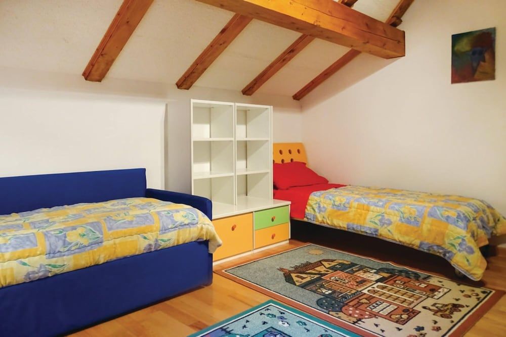Family Chalet, 4 Bedrooms, 2 Bathrooms, Mountainside (Chalet Primus Near Soča Gorge)