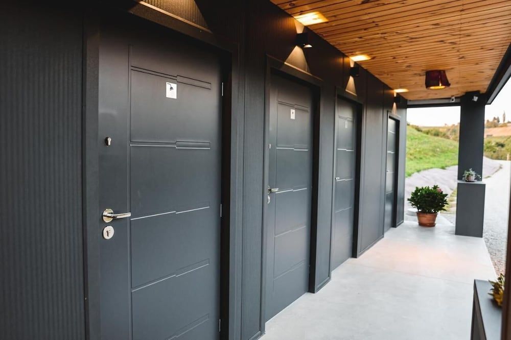 Nesting Resort posestvo SONČNI RAJ Comfort Cabin 10