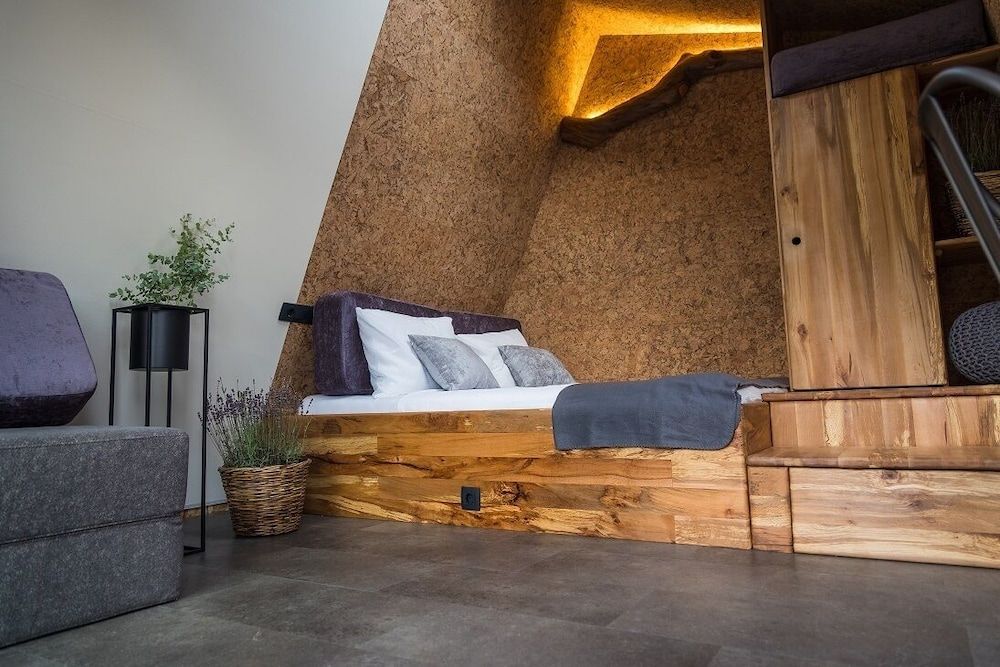 Nesting Resort posestvo SONČNI RAJ Deluxe Cabin 2