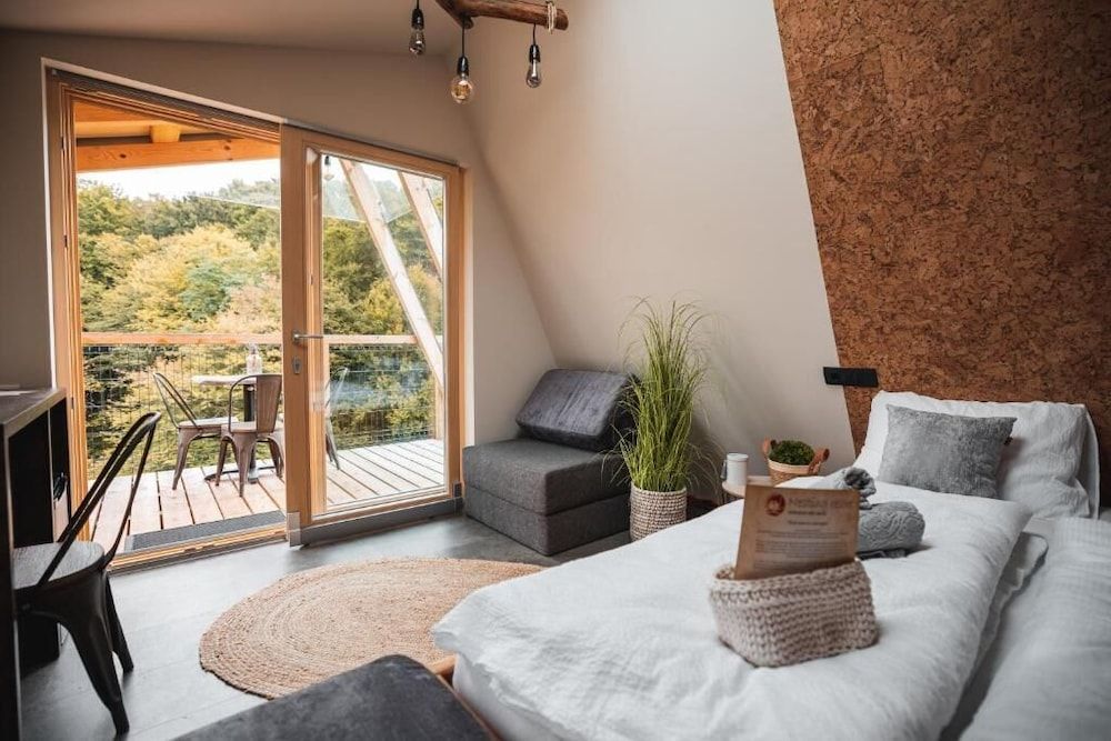 Nesting Resort posestvo SONČNI RAJ Deluxe Cabin 5