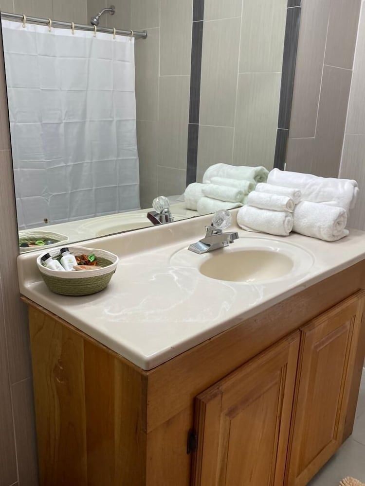 West Palm Hotel Deluxe Double Room 3