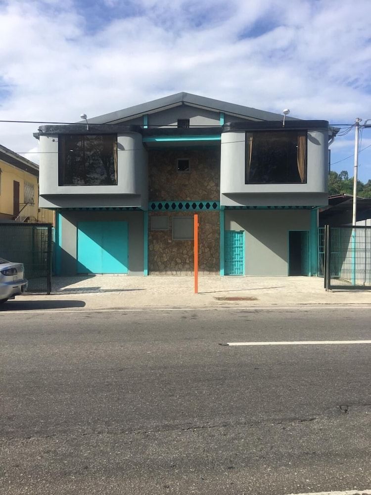 undefined Island Vibes Suites 4