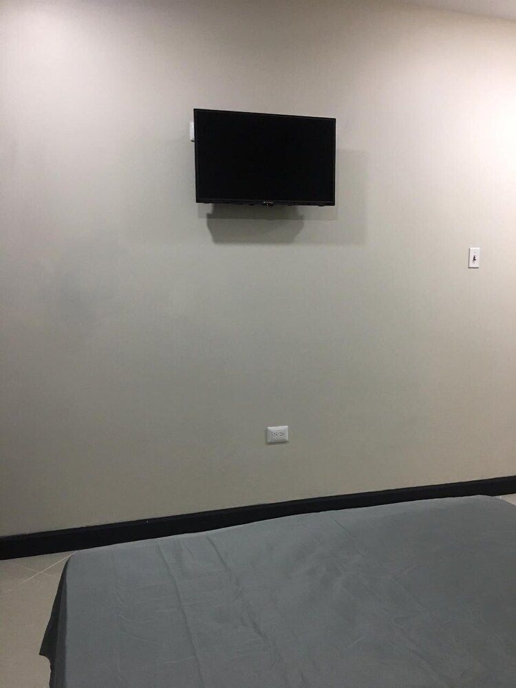 Island Vibes Suites Comfort Studio, 1 Bedroom (Room 2) 3