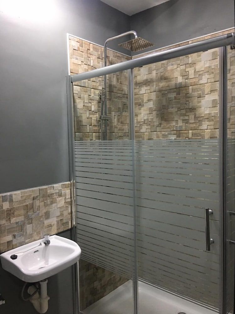 Island Vibes Suites Comfort Studio, 1 Bedroom (Room 2) 10